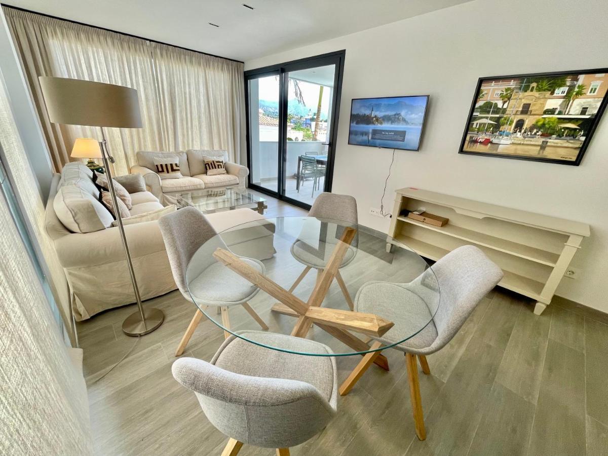 Royal Palm 12 Apartment Nerja Bagian luar foto