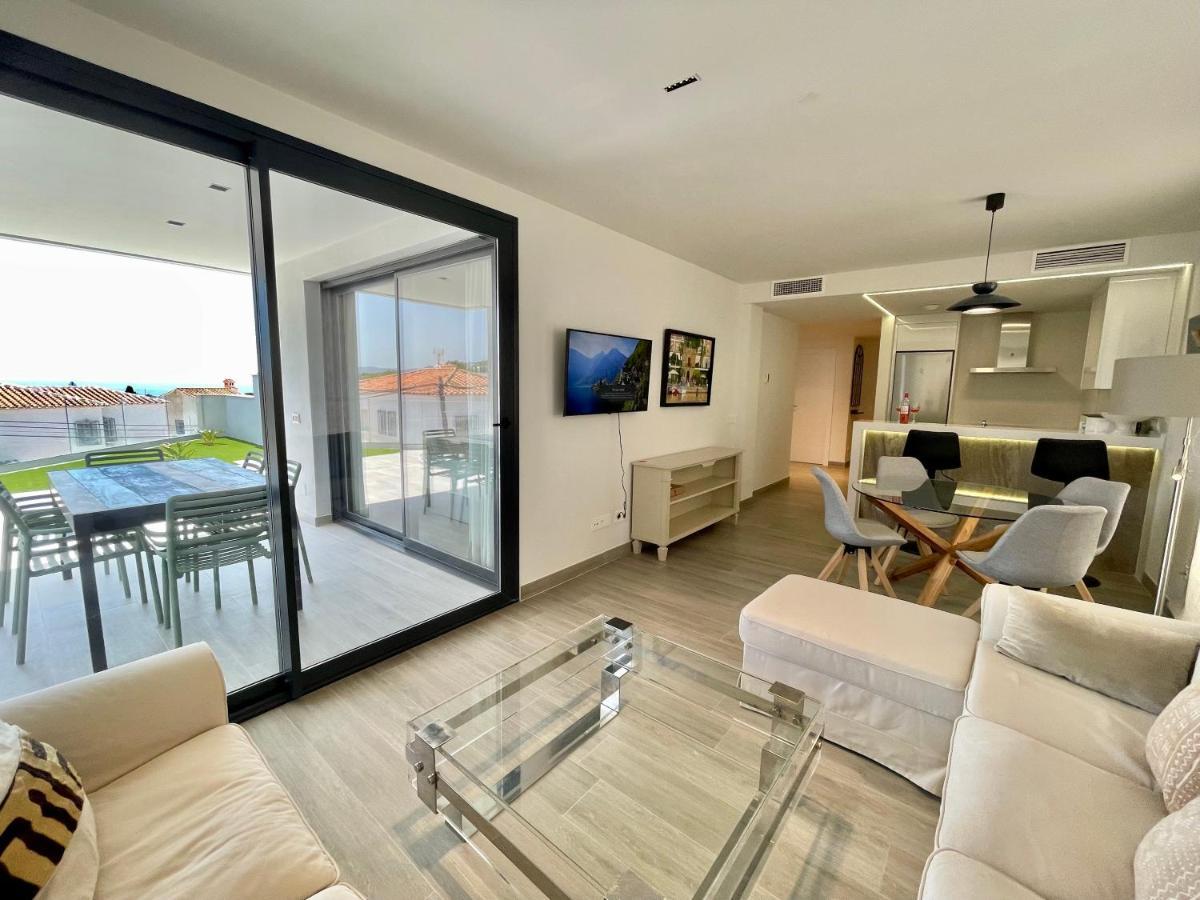 Royal Palm 12 Apartment Nerja Bagian luar foto